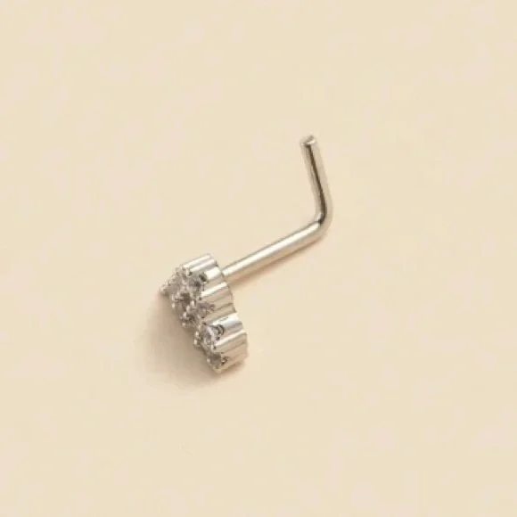 Nose Ring- Hollow Out Heart Shape Nose Stud Ring, Nose Piercing Silver tone - Picture 6 of 12